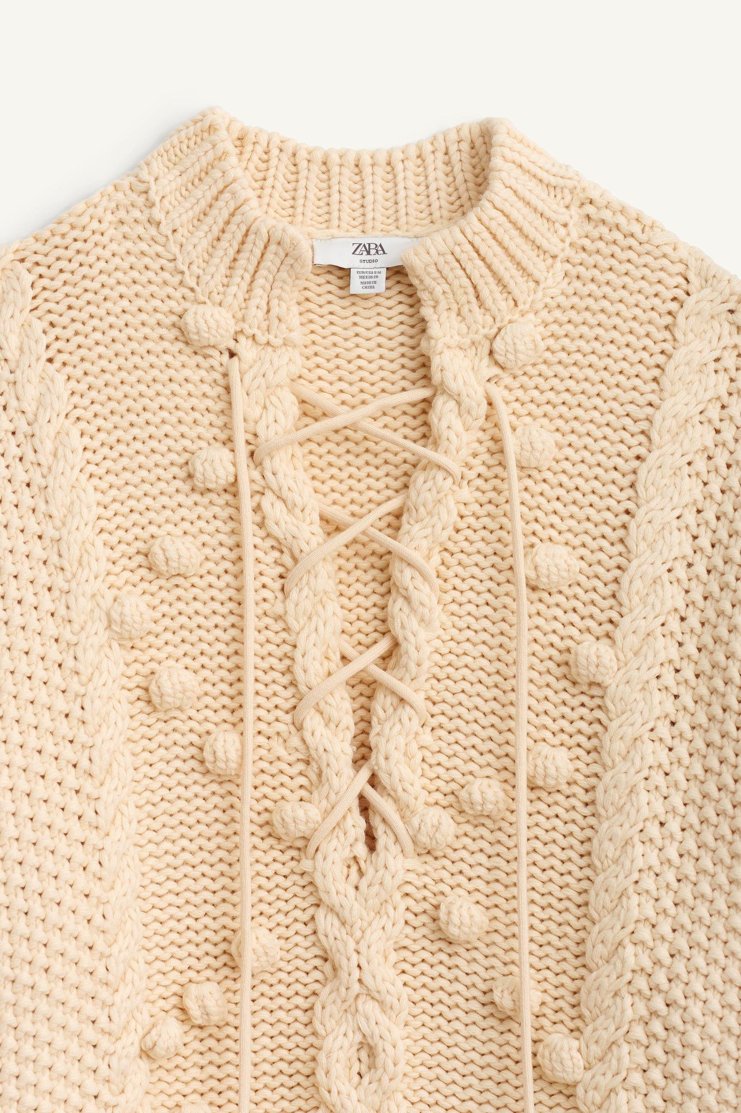 Poncho En Maille À Cordons Édition Limitée