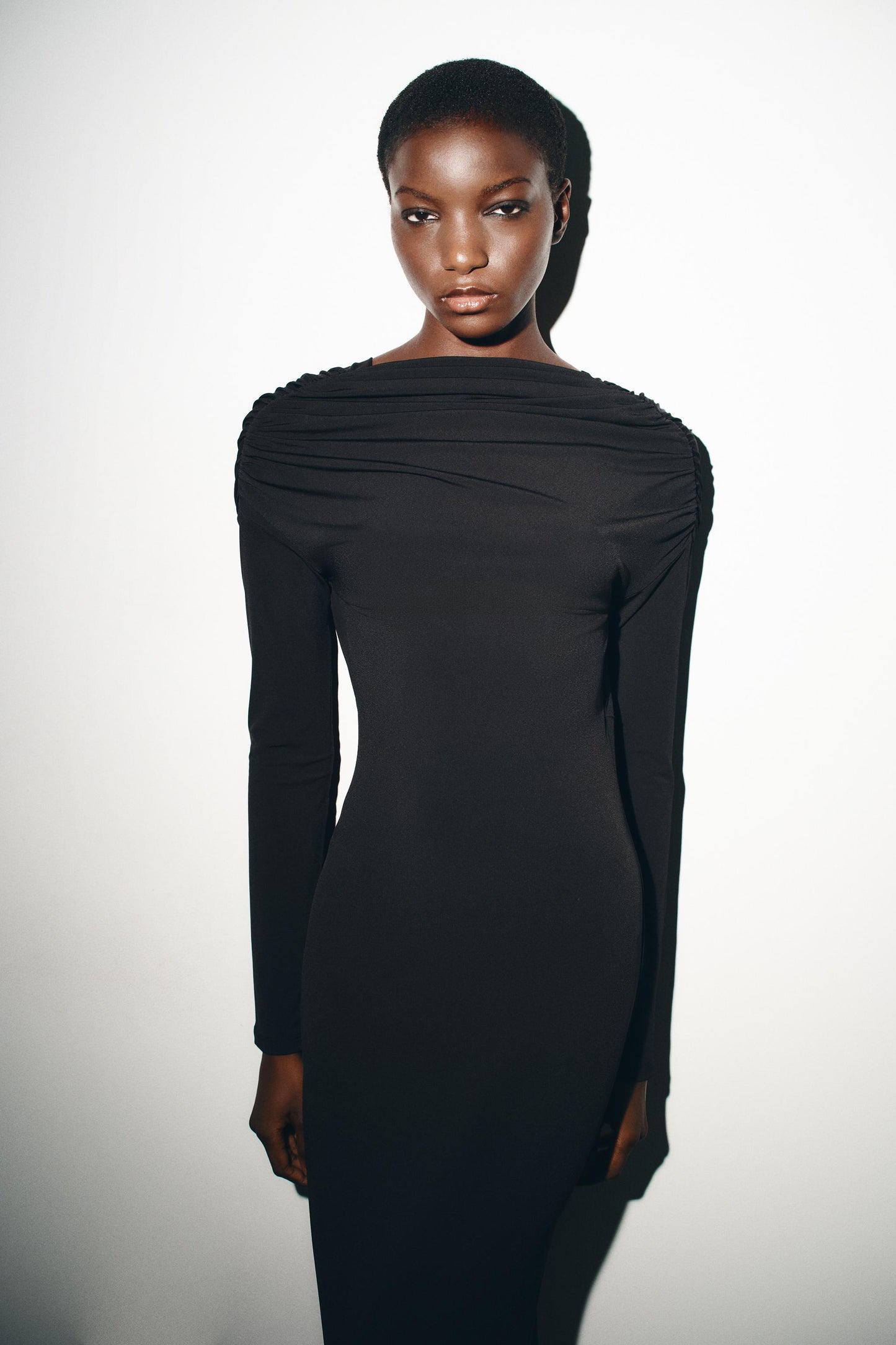 #080A0E, Noir